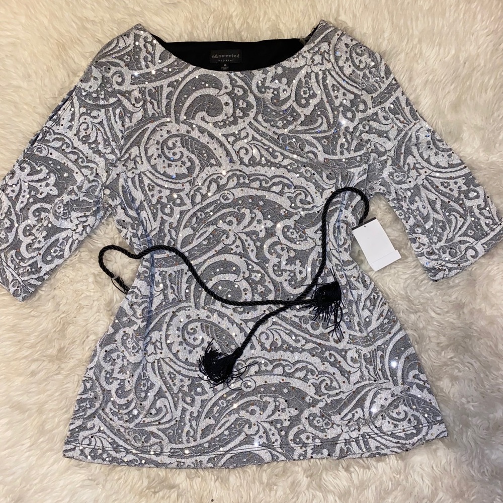 ❤️SOLD❤️NWT Silver Sequin Blouse W/Rope Belt